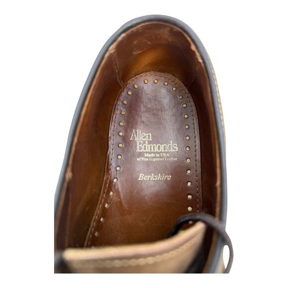 Allen Edmonds Shoes Mens 9.5D Brown Leather Oxfords Berkshire USA